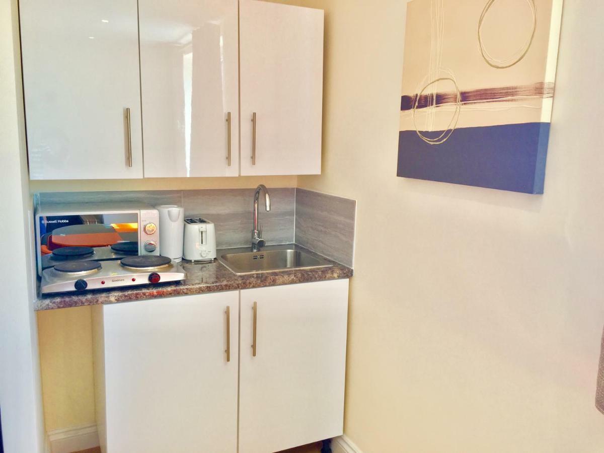 London Studio Apartments, Private Bathrooms And Parking Ilford Exteriér fotografie