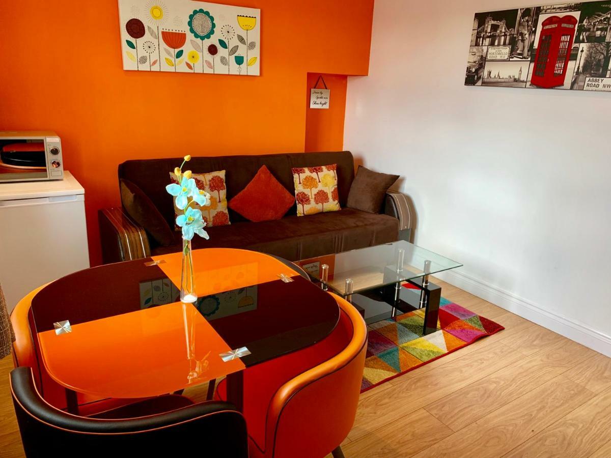 London Studio Apartments, Private Bathrooms And Parking Ilford Exteriér fotografie