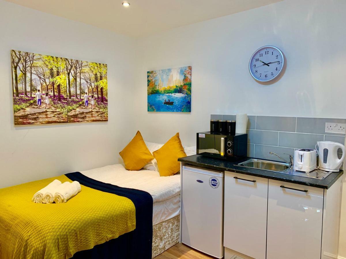London Studio Apartments, Private Bathrooms And Parking Ilford Exteriér fotografie