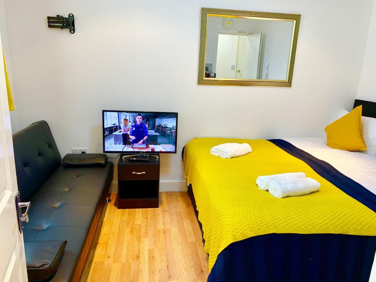 London Studio Apartments, Private Bathrooms And Parking Ilford Exteriér fotografie