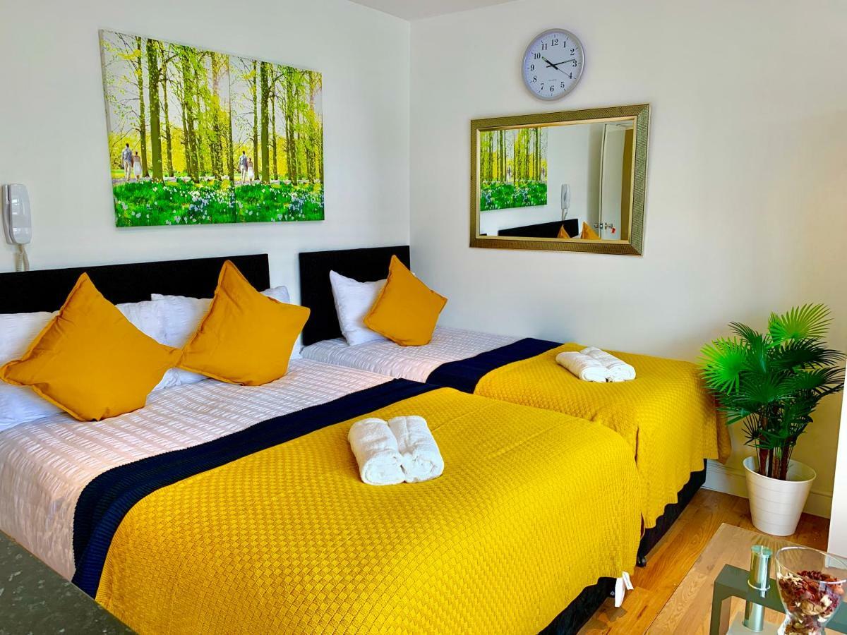 London Studio Apartments, Private Bathrooms And Parking Ilford Exteriér fotografie