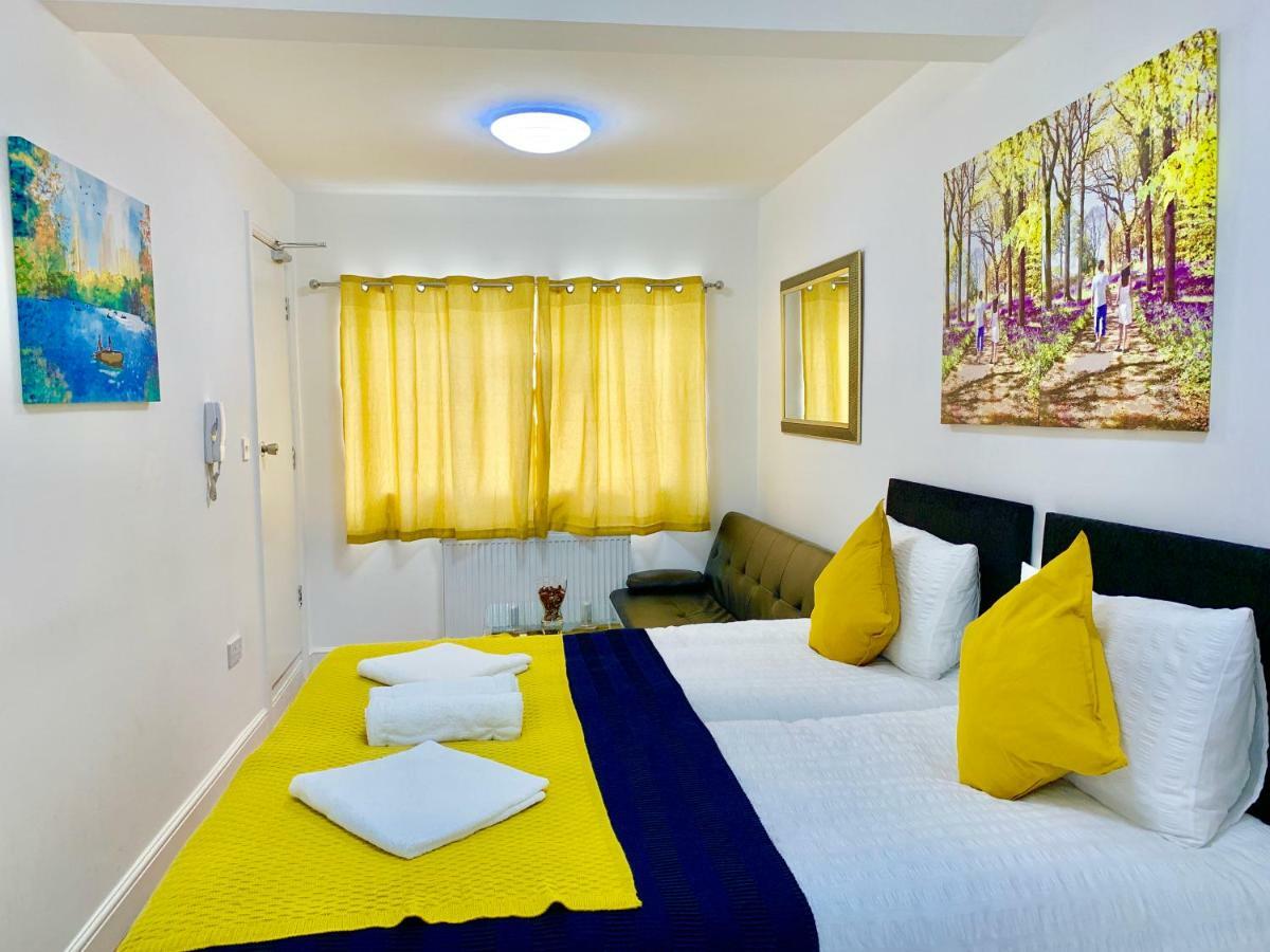 London Studio Apartments, Private Bathrooms And Parking Ilford Exteriér fotografie